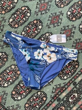 Everyday Sunday floral bikini bottoms new!